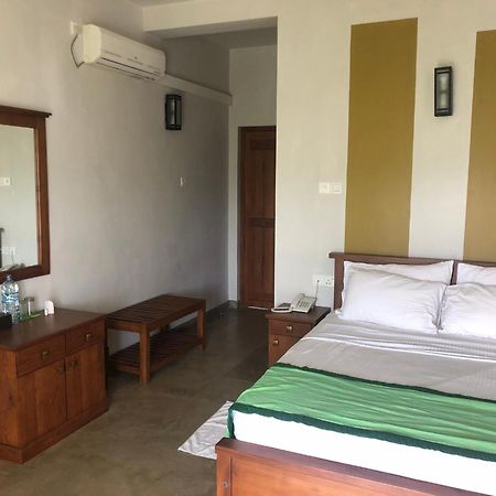 Lotus Villa Holiday Resort Matara Luaran gambar